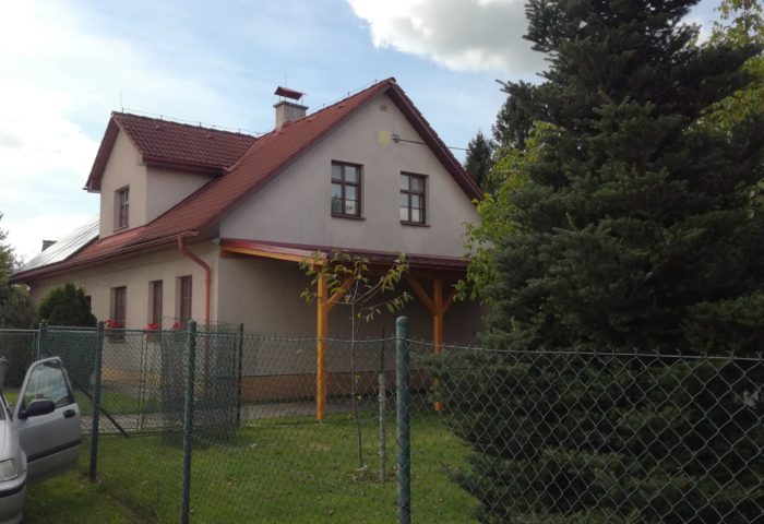 Stání na auta, Dobrá